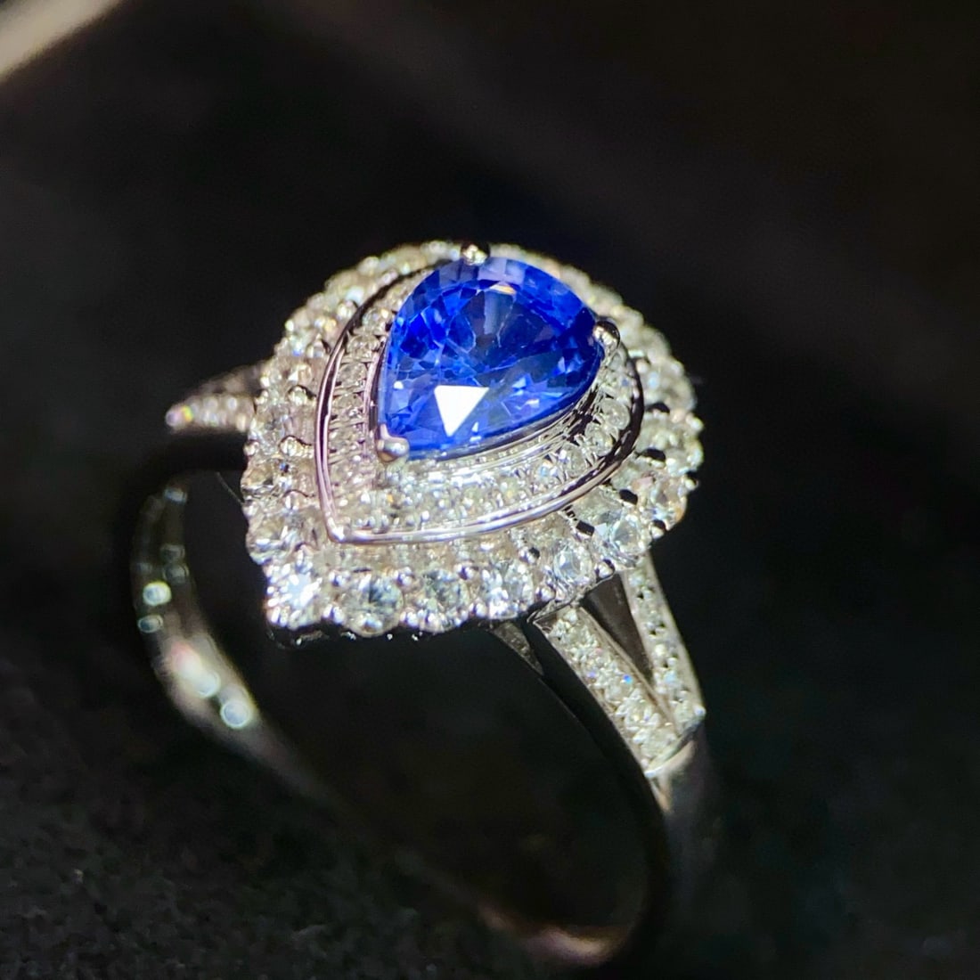 14k Gold 1.90 Ctw Natural Sapphire & Diamond Ring - 5