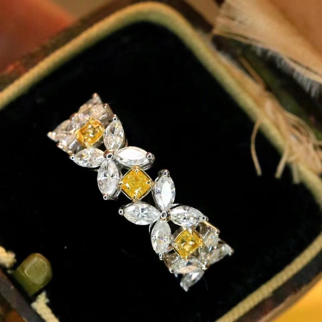 14k Gold 1.8 Ct Natural Color Diamond Ring - 2