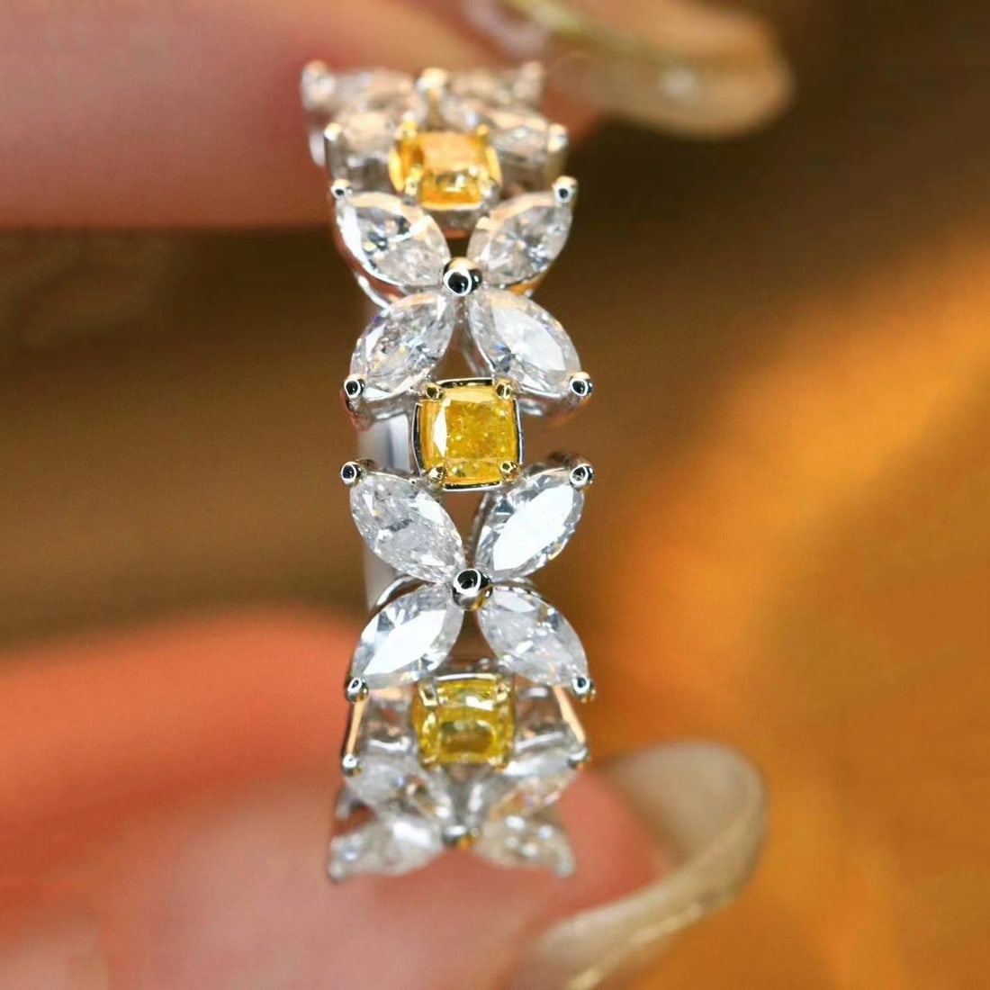 14k Gold 1.8 Ct Natural Color Diamond Ring - 4