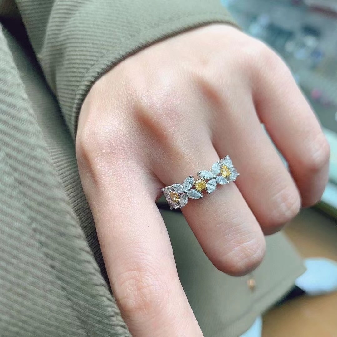 14k Gold 1.8 Ct Natural Color Diamond Ring - 5