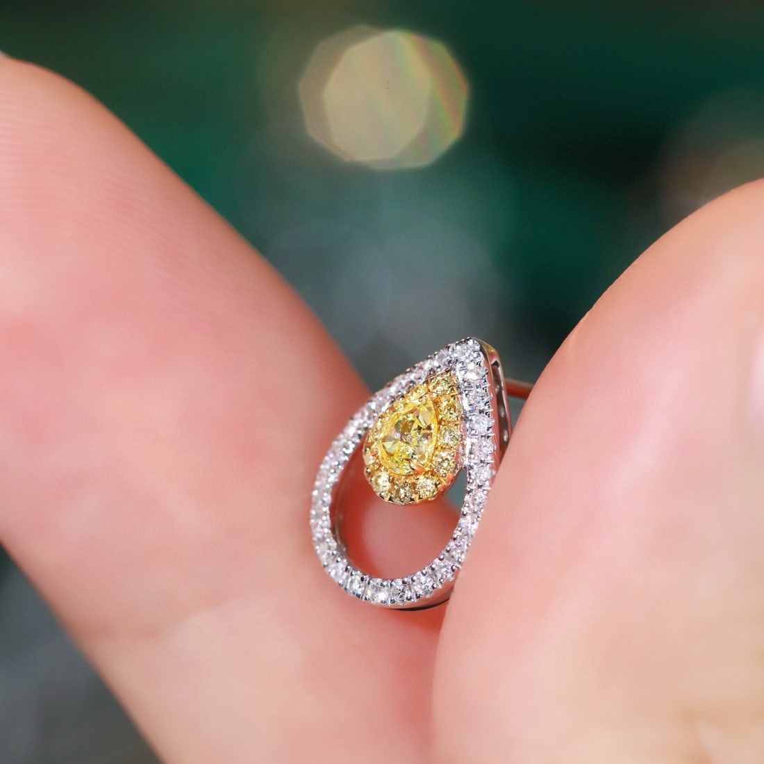 14k Gold 0.40 Ctw Natural Yellow Diamond & Diamond Earrings - 5