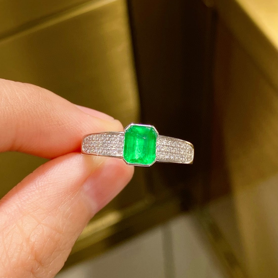 14k Gold 1.01 Ctw Natural Emerald & Diamond Ring - 3