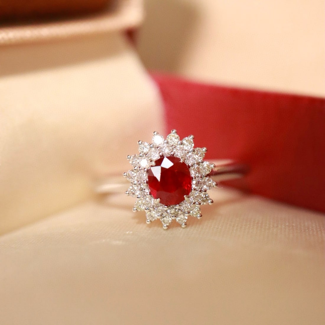 14k Gold 0.91 Ctw Natural Ruby & Diamond Ring - 3