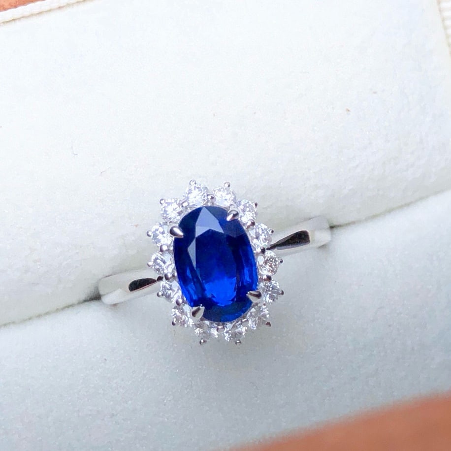 14k Gold 1.90 Ctw Natural Sapphire & Diamond Ring: Ref:230953170 // gold content:14k gold // ring size:7. 25us // // main gemstone:sapphire // shape:oval // carat weight:1. 51ct // color:royal blue // treatment:natural // // adjacent gemstone 2 : diam