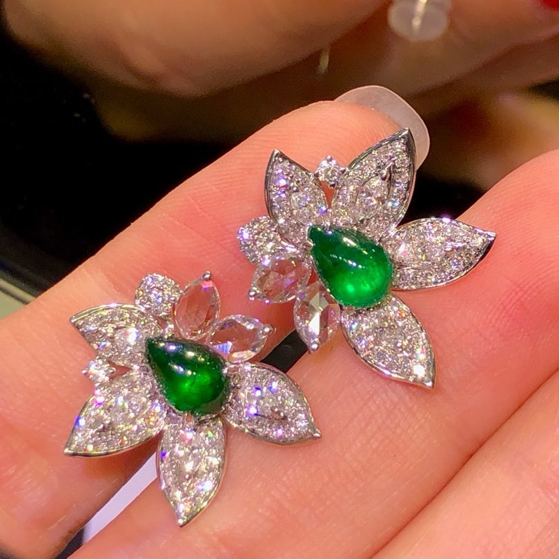 14k Gold 3.44 Ctw Vivid Green Natural Emerald & Diamond Earrings - 4