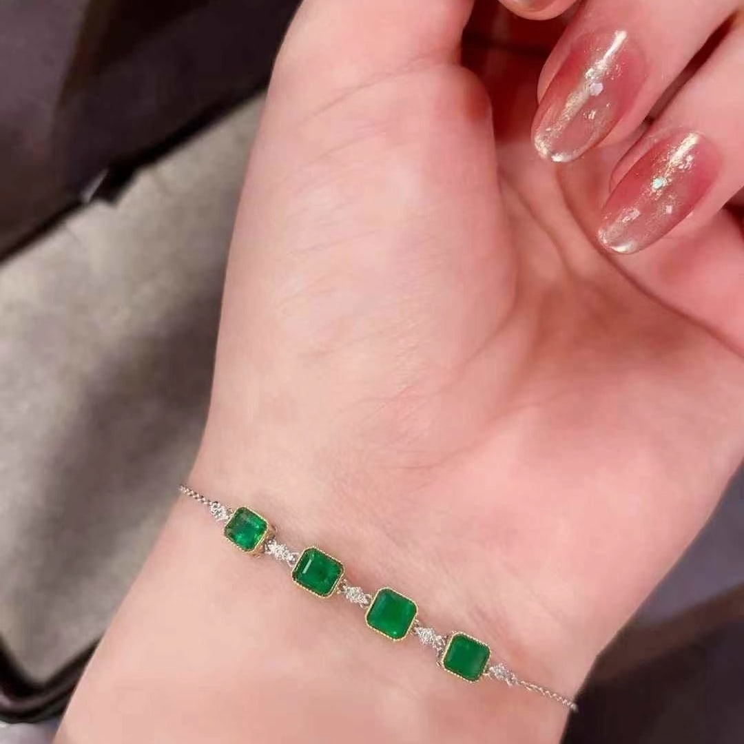 14k Gold 1.8 Ct Vivid Green Natural Emerald & Diamond Bracelet - 6