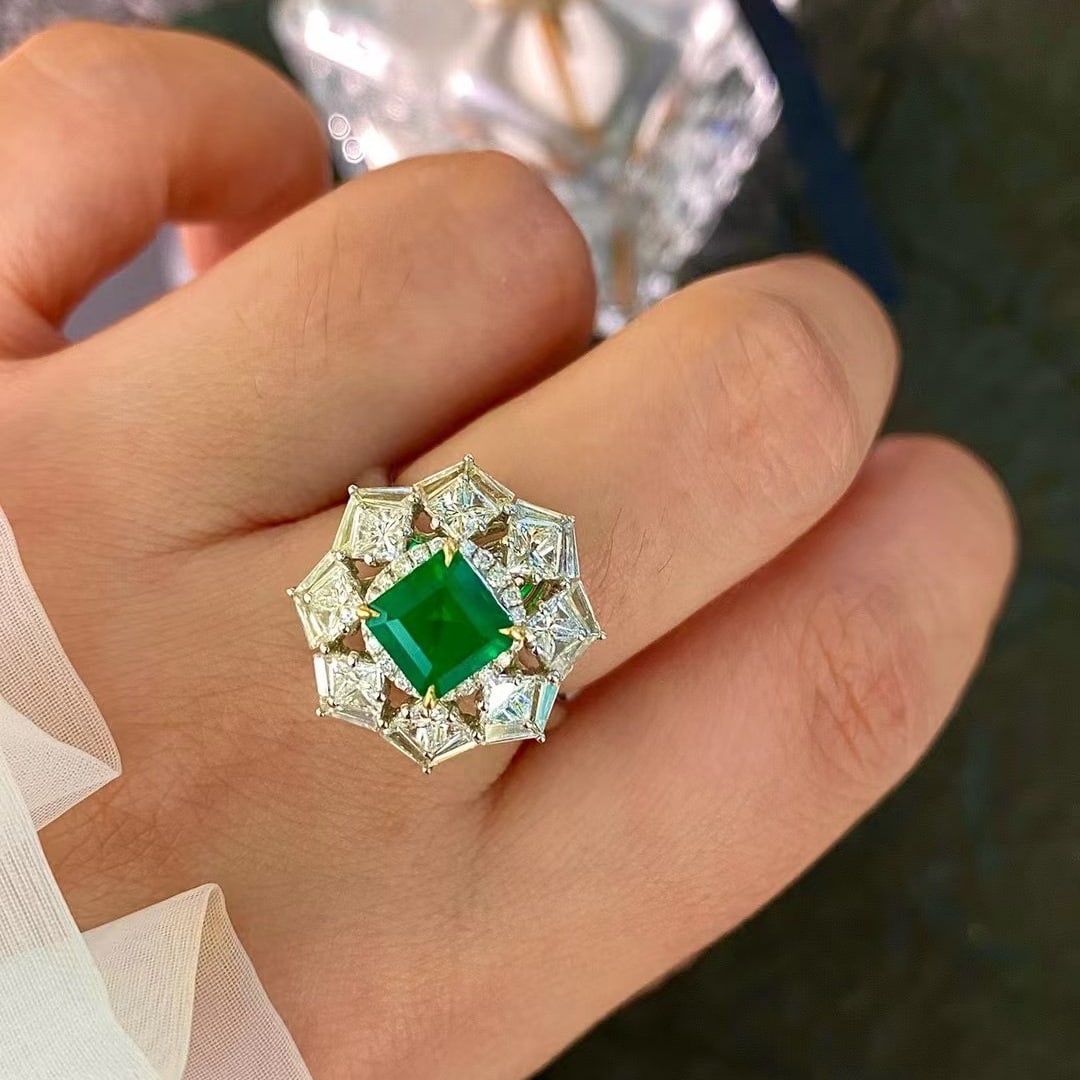 14k Gold 4.02 Ctw Natural Emerald & Diamond Ring/pendant( Without Chain ) - 2