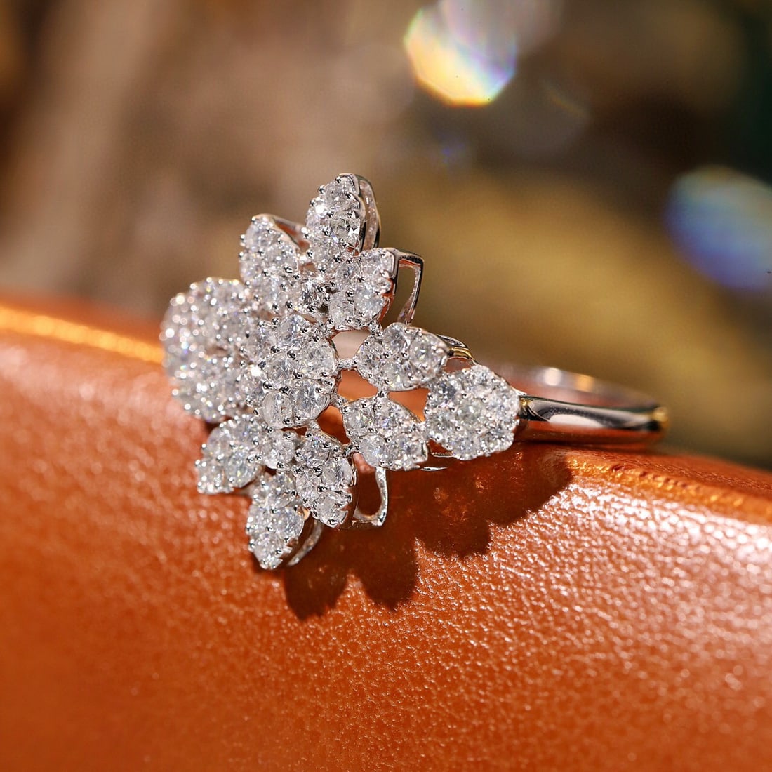 14k Gold 0.9 Ct Natural H Diamond Ring - 3