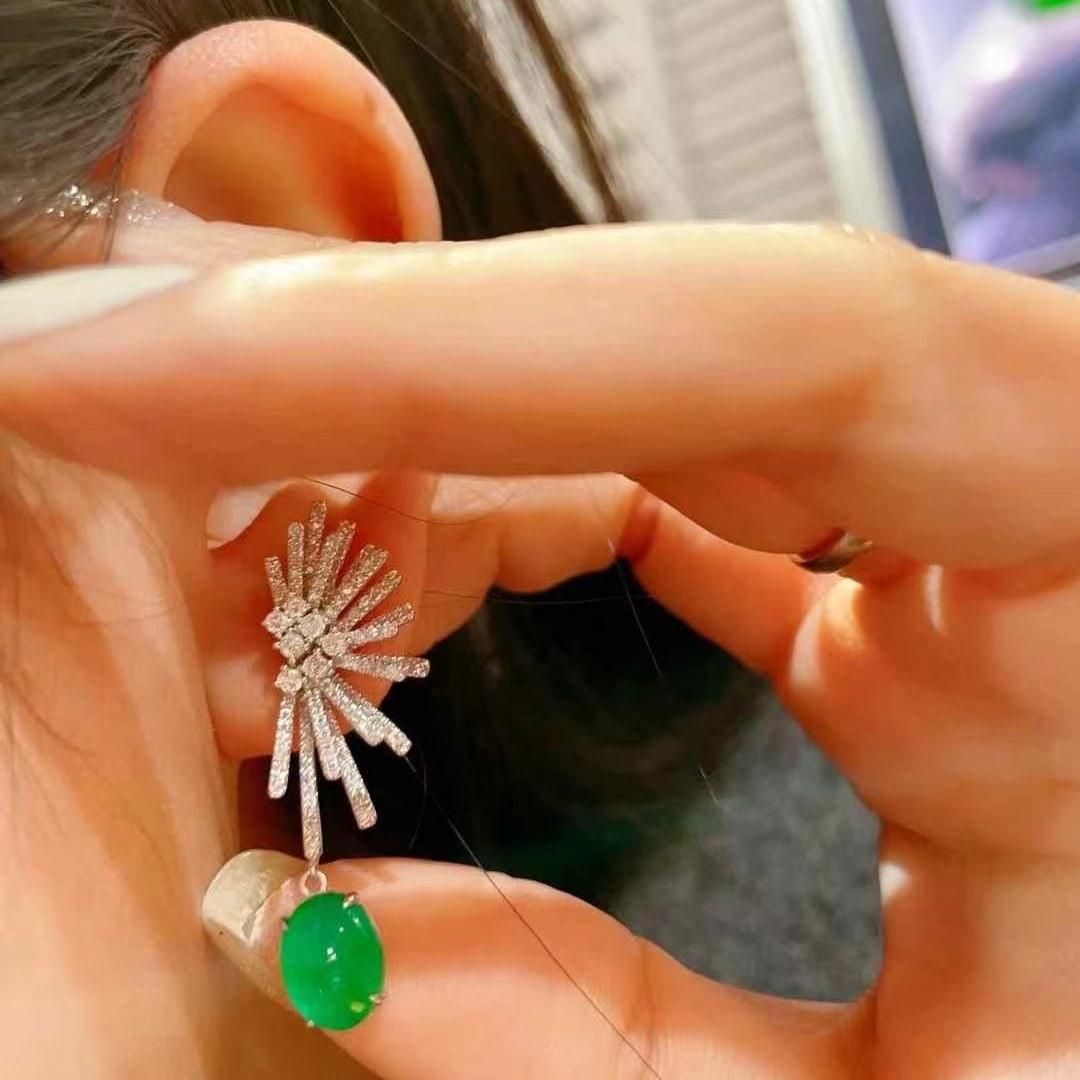 14k Gold 4.2 Ct Vivid Green Natural Emerald & Diamond Earrings - 3