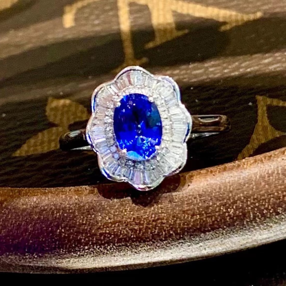14k Gold 1.1 Ct Natural Sapphire & Diamond Ring: Ref:230953212 // gold content:14k gold // ring size:7. 25us // // main gemstone:sapphire // shape:oval // carat weight:1. 1ct // color:royal blue // treatment:natural // // adjacent gemstone 2 : diamo