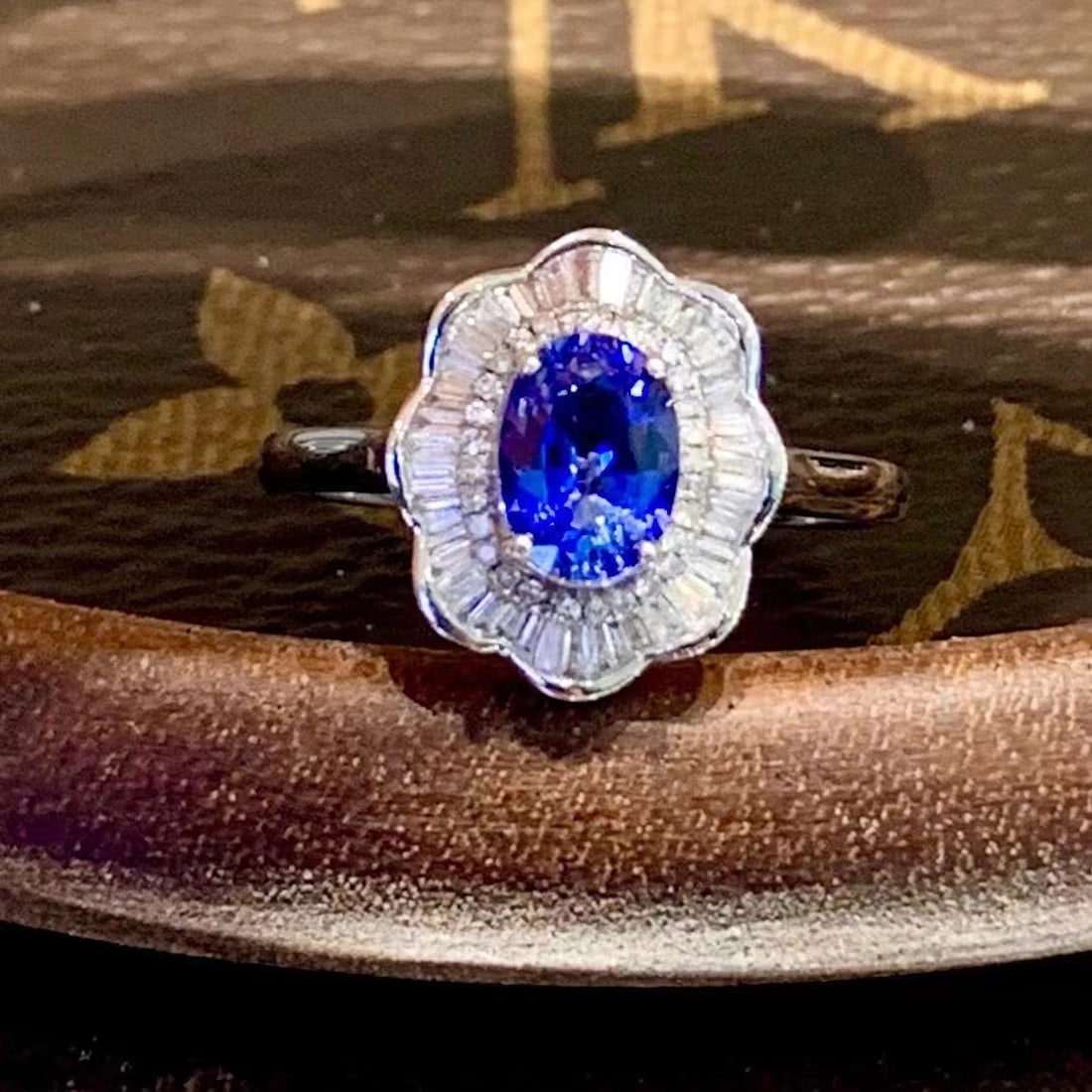 14k Gold 1.1 Ct Natural Sapphire & Diamond Ring - 4