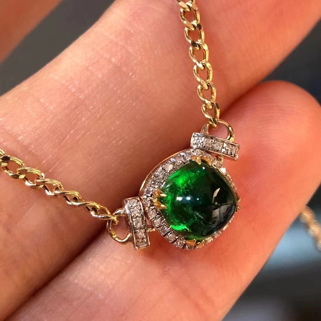 14k Gold 1.52 Ct Vivid Green Natural Emerald & Diamond Necklace - 3