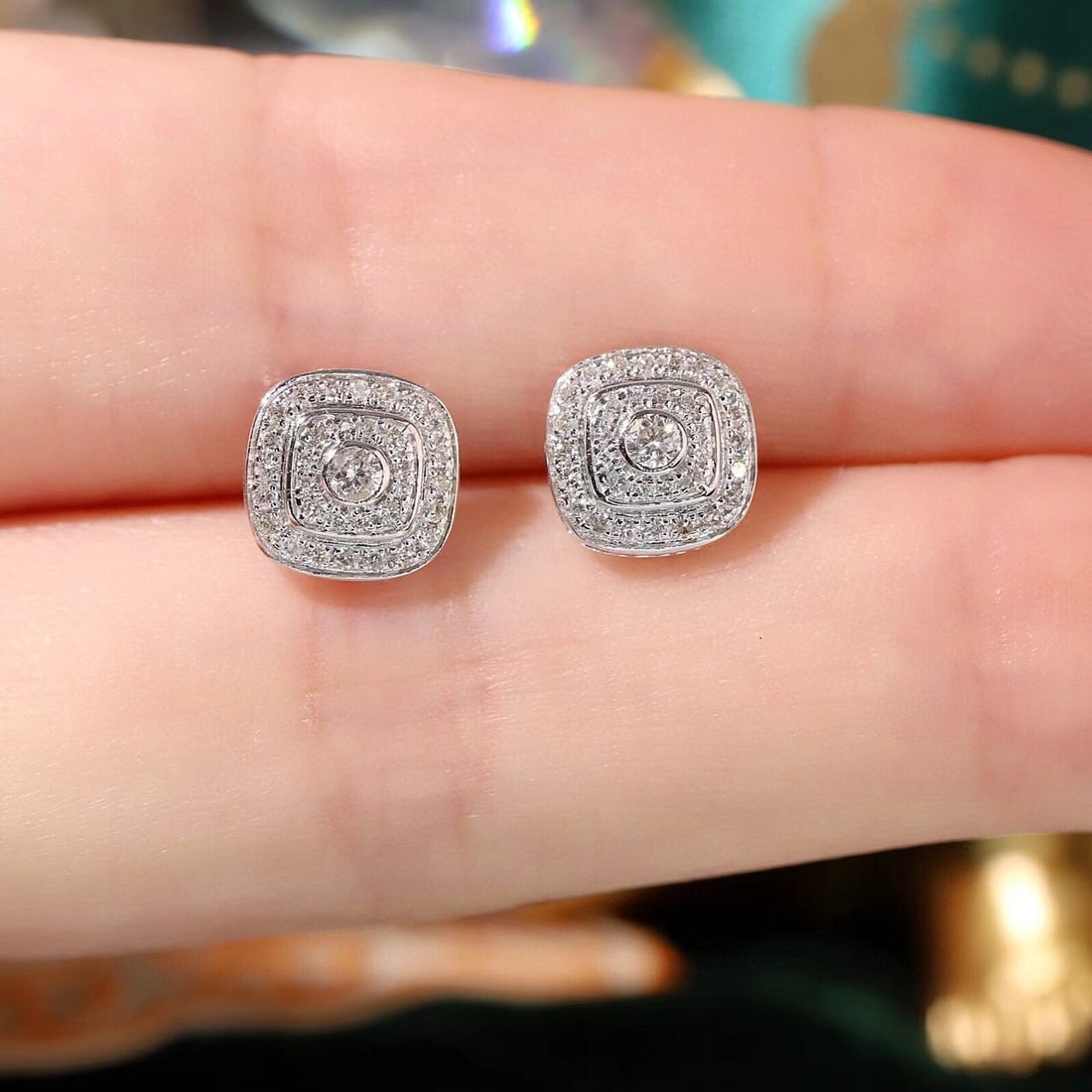 14k Gold 0.32 Ct Natural H Diamond Earrings - 4