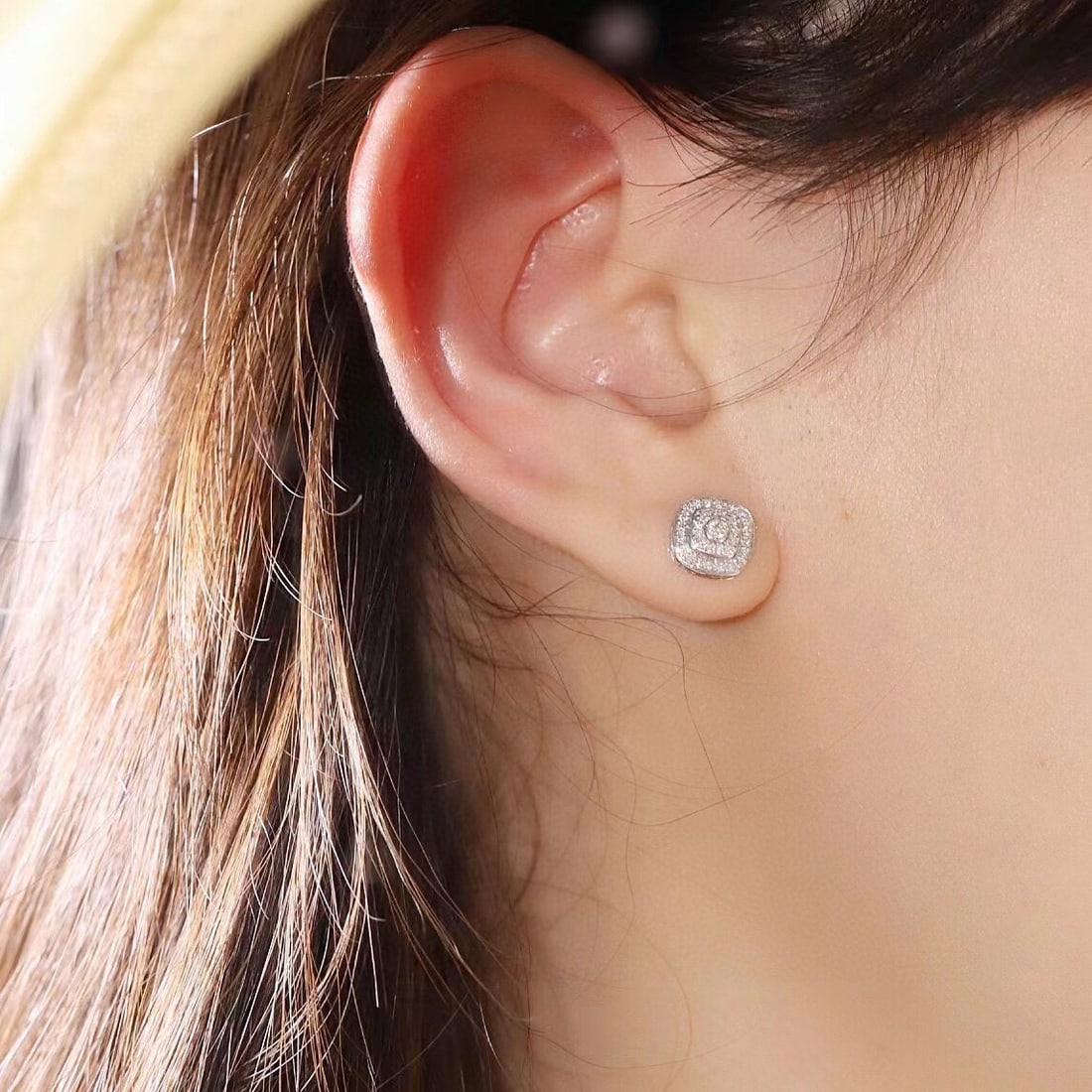 14k Gold 0.32 Ct Natural H Diamond Earrings - 5