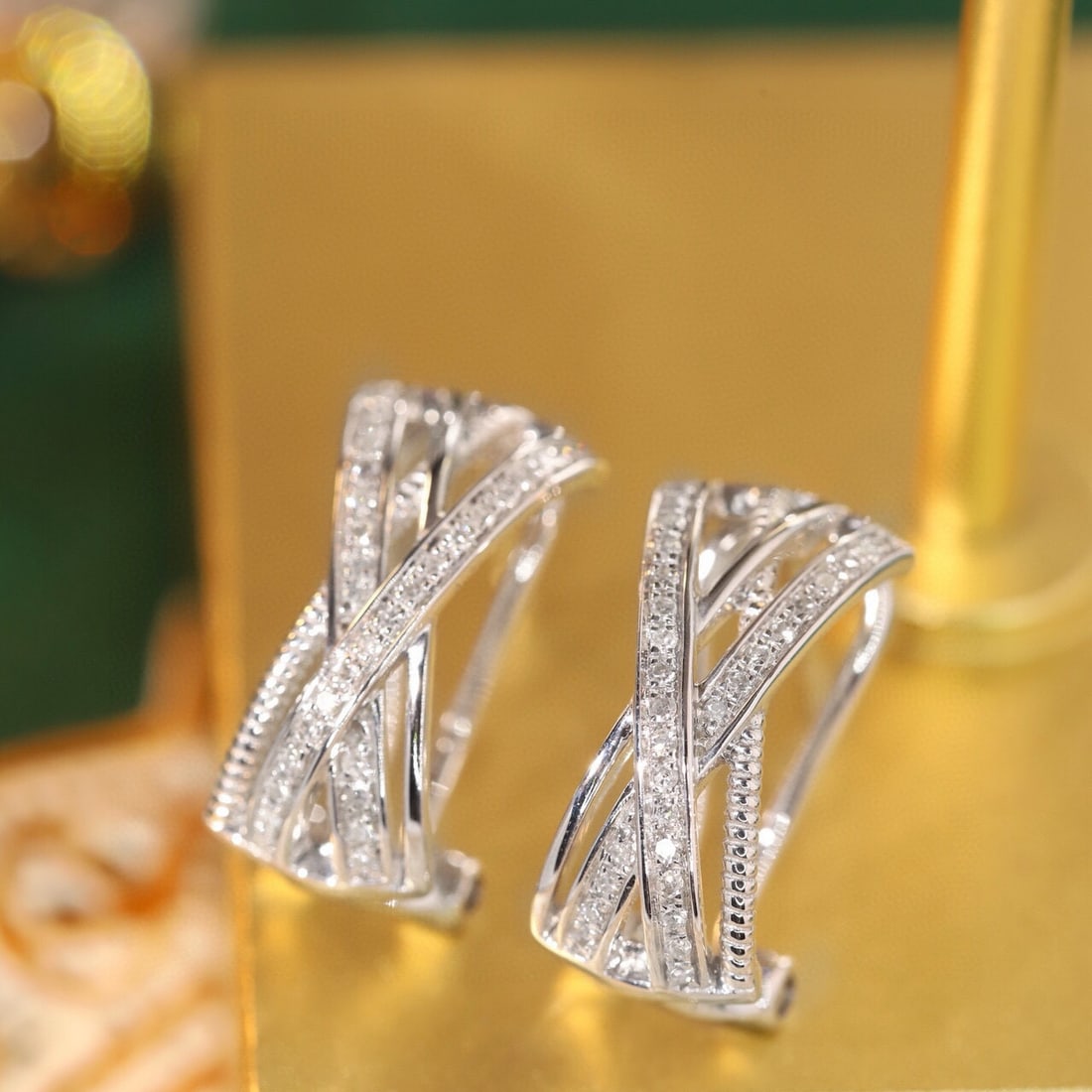 14k Gold 0.2 Ct Natural H Diamond Earrings - 3