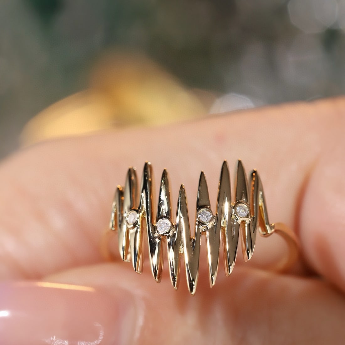 14k Gold 0.05 Ct Natural H Diamond Ring: Ref:230953236 // gold content:14k gold // ring size:7. 25us // // main gemstone:diamond // shape:round // carat weight:0. 05ct // clarity grade:vs-si // color:h // treatment:natural // cut grade:g