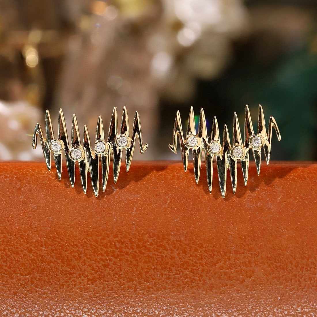 14k Gold 0.06 Ct Natural H Diamond Earrings - 5