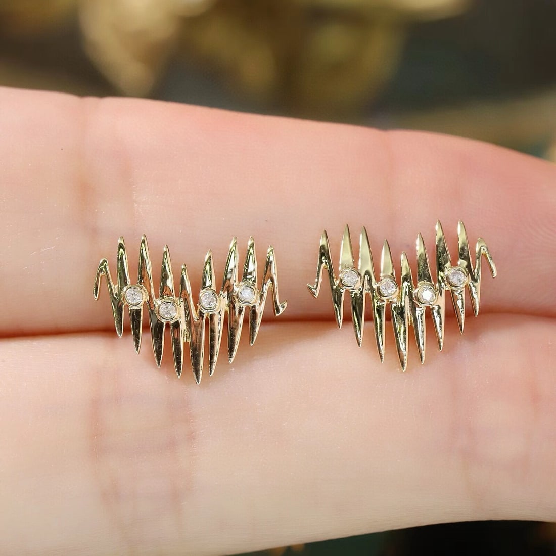 14k Gold 0.06 Ct Natural H Diamond Earrings - 6