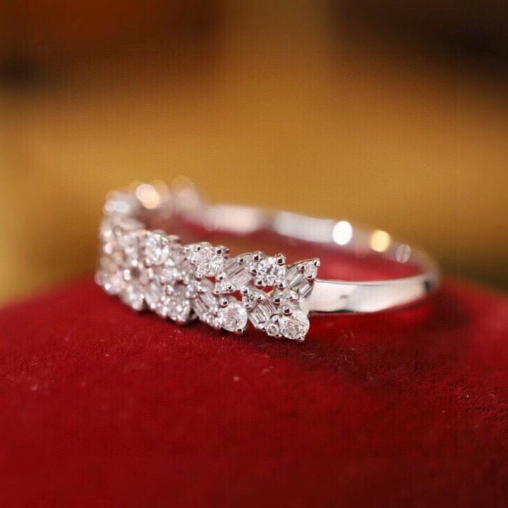 14k Gold 0.6 Ct Natural H Diamond Ring - 4