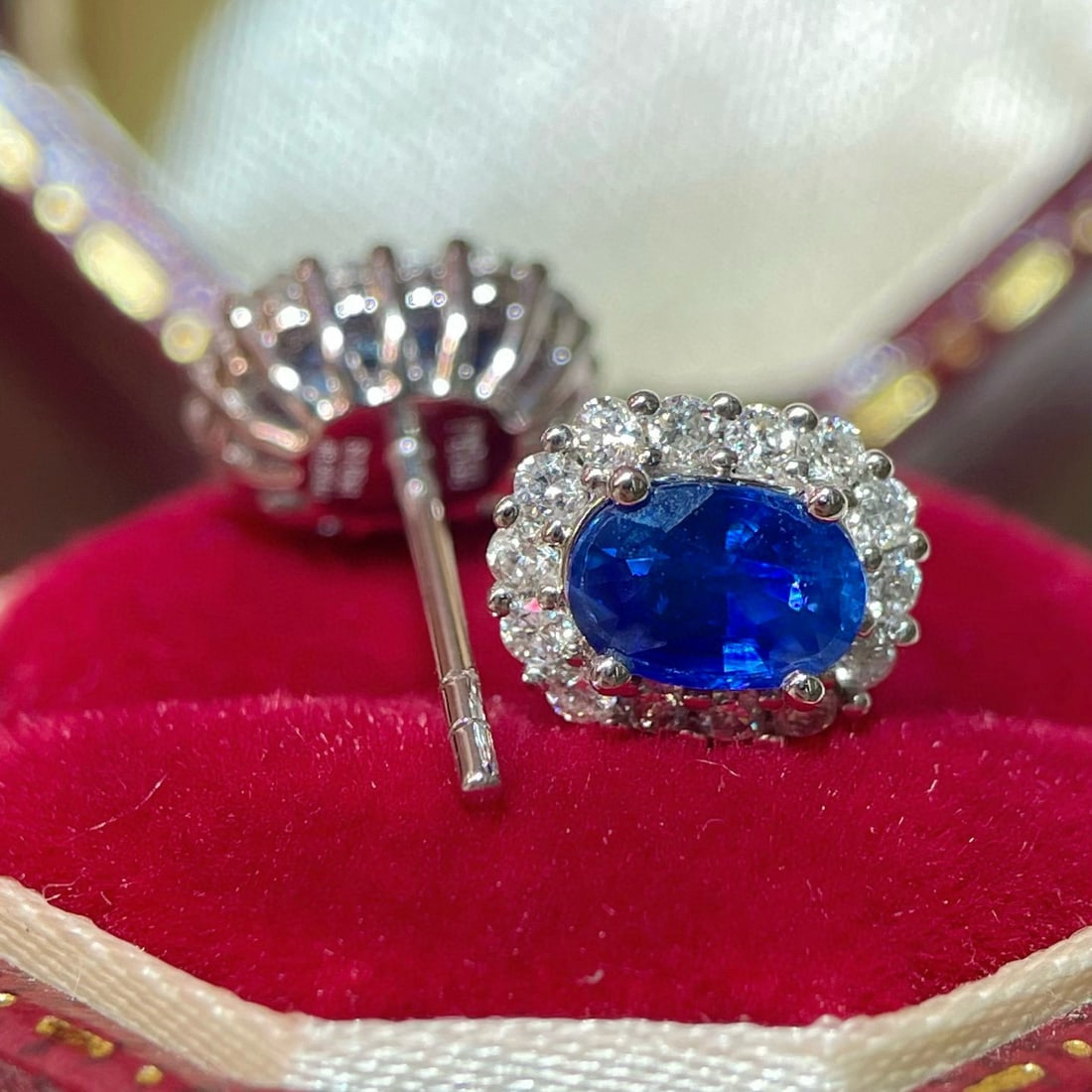 14k Gold 1.33 Ctw Vivid Blue Natural Sapphire & Diamond Earrings - 3