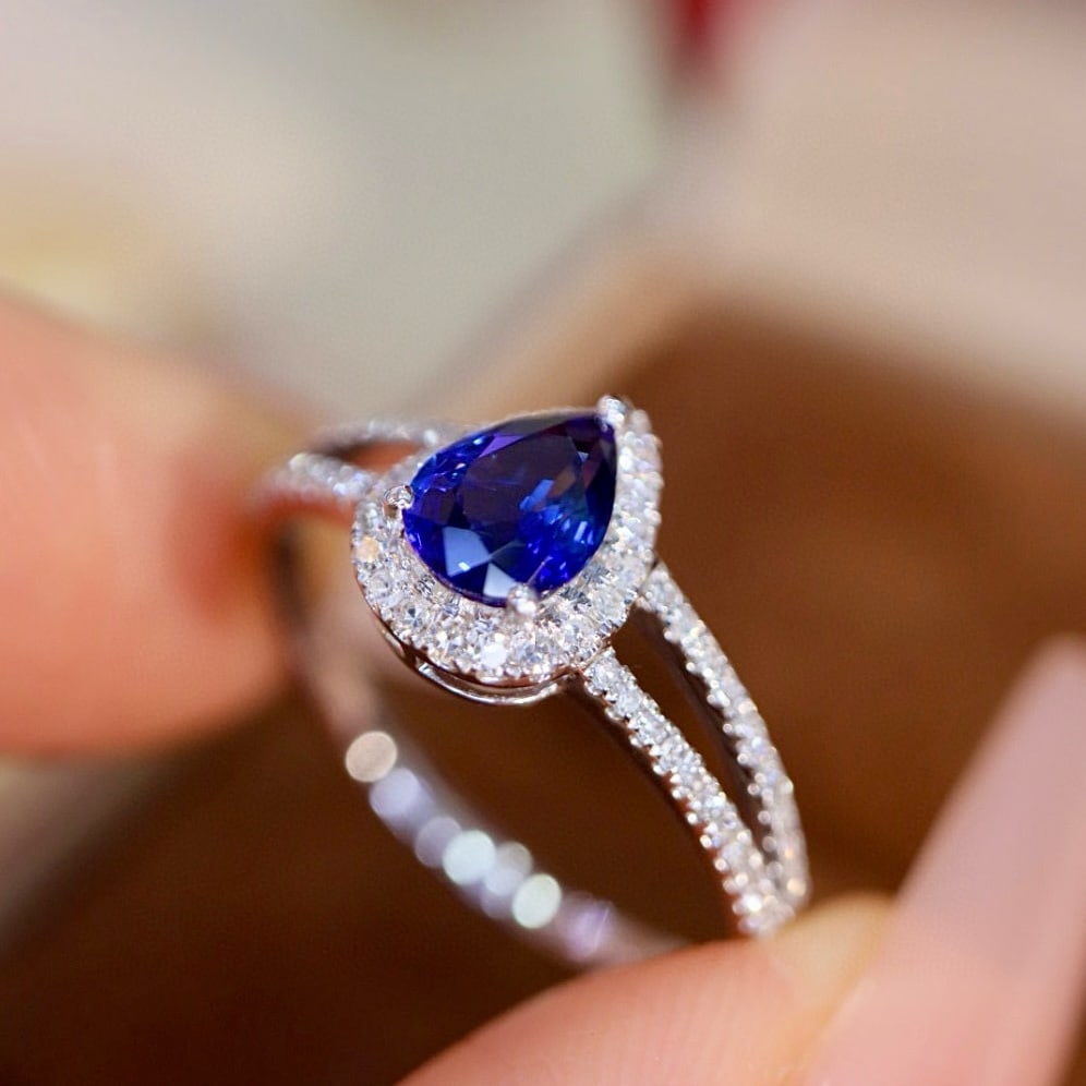 14k Gold 0.89 Ctw Vivid Blue Natural Sapphire & Diamond Ring - 2