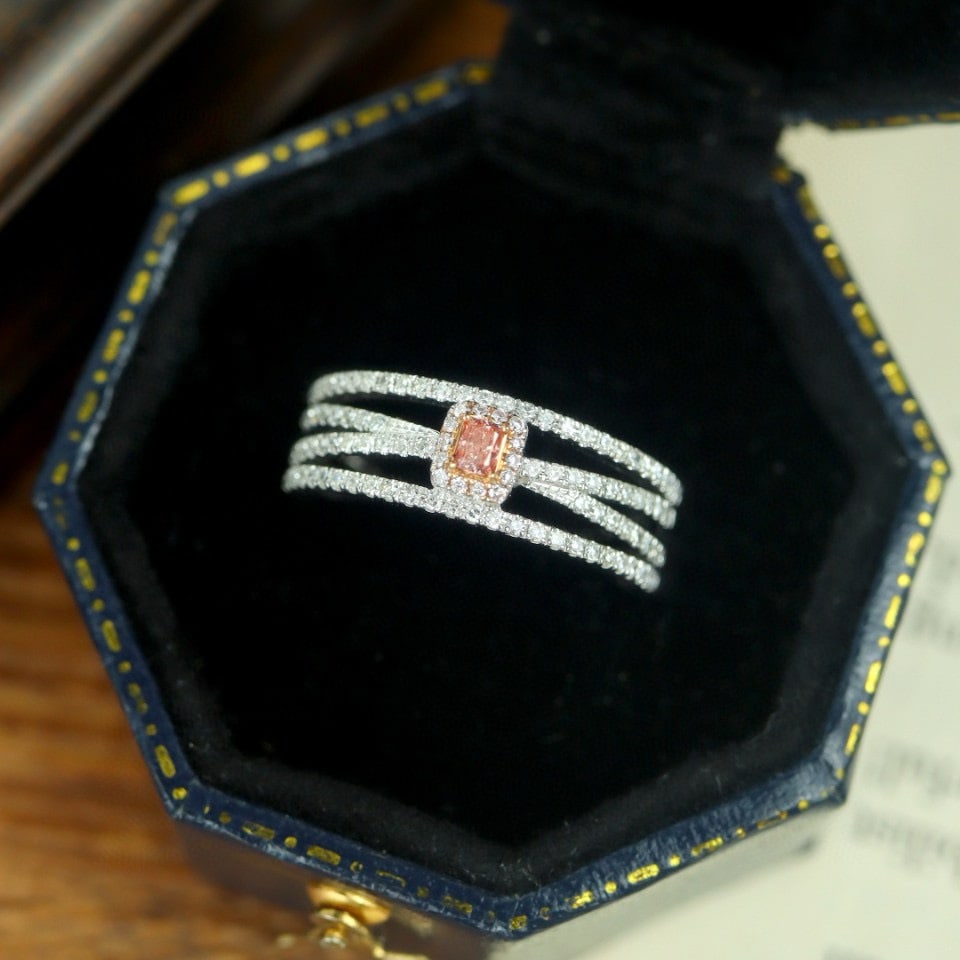 14k Gold 0.41 Ctw Natural Pink Diamond & Diamond Ring: Ref:230954009 // gold content:14k gold // ring size:7. 25us // // main gemstone:pink diamond // shape:cushion // carat weight:0. 06ct // color:pink // treatment:natural // // adjacent gemstone 2 : dia