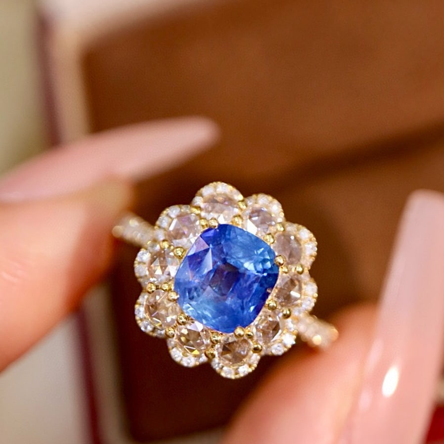 14k Gold 2.74 Ctw Natural Sapphire & Diamond Ring: Ref:230954010 // gold content:14k gold // ring size:7. 25us // // main gemstone:sapphire // shape:cushion // carat weight:2. 04ct // color:blue // treatment:natural // // adjacent gemstone 2 : diamond