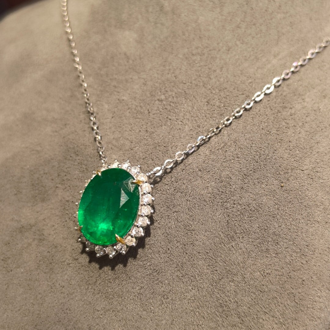 14k Gold 2.25 Ctw Vivid Blue Natural Sapphire & Diamond Earrings - 9