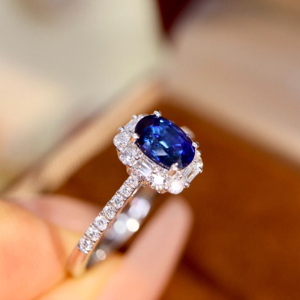 14k Gold 1.26 Ctw Vivid Blue Natural Sapphire & Diamond Ring - 3