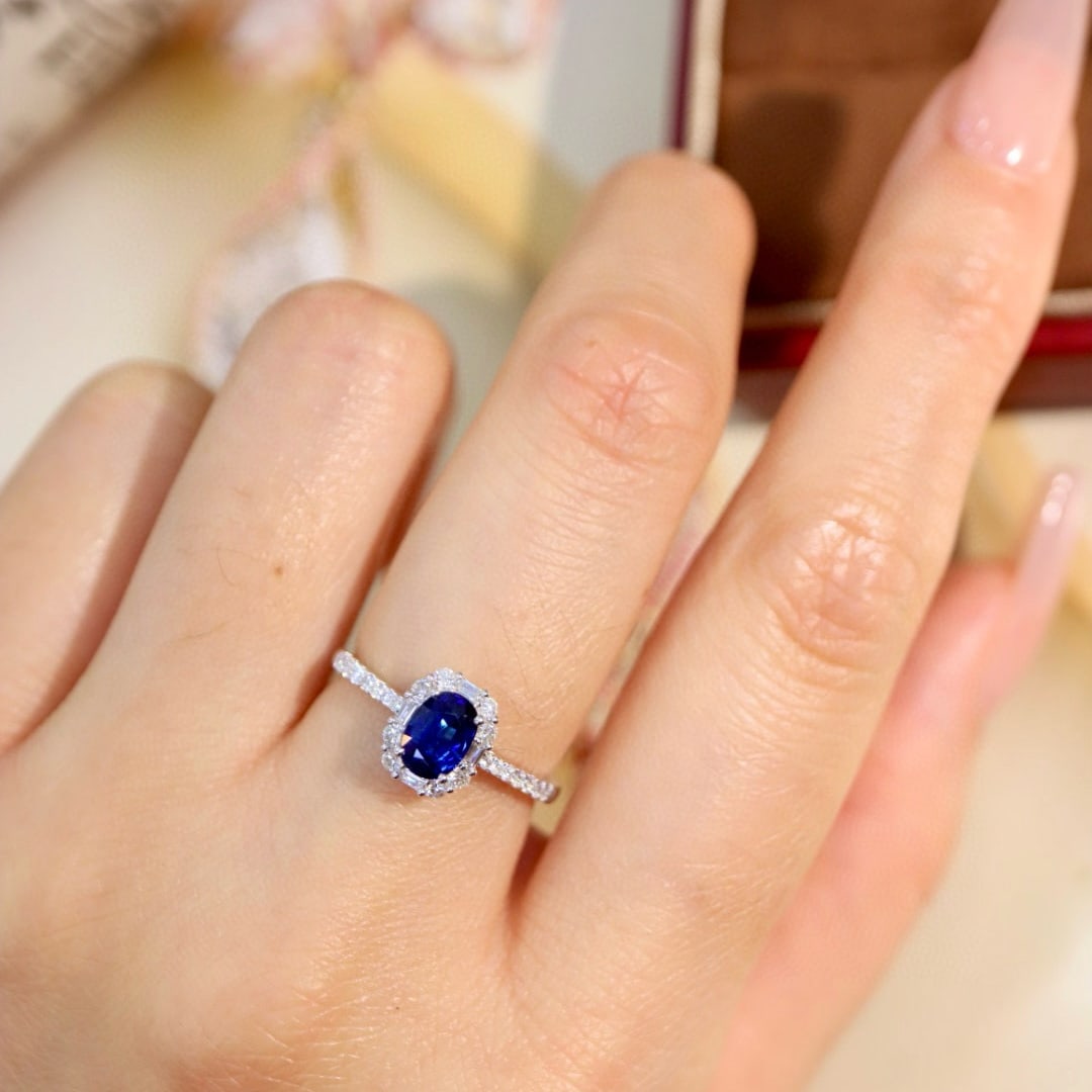 14k Gold 1.26 Ctw Vivid Blue Natural Sapphire & Diamond Ring - 8