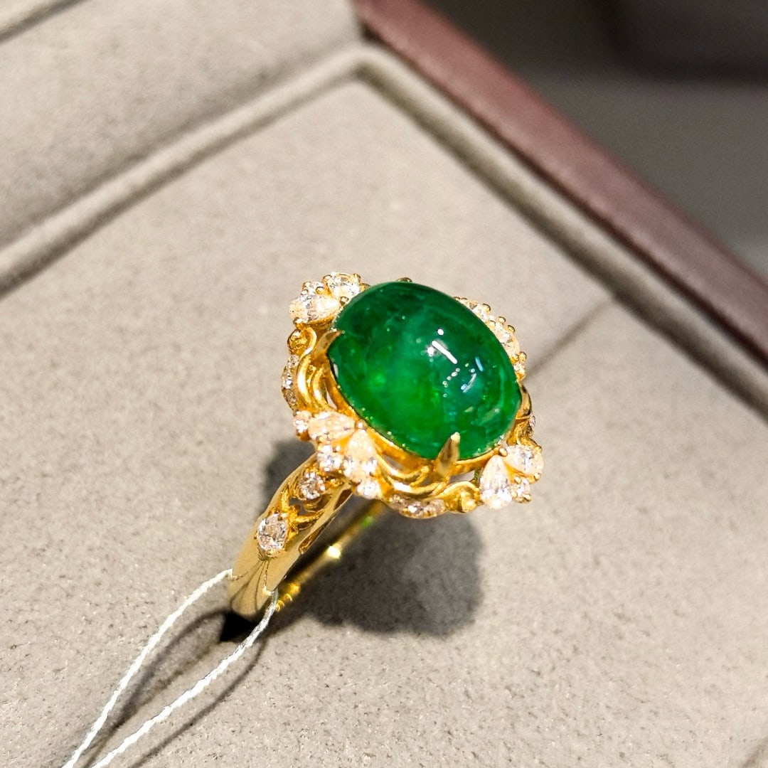 14k Gold 4.03 Ctw Vivid Green Natural Emerald & Diamond Ring - 3