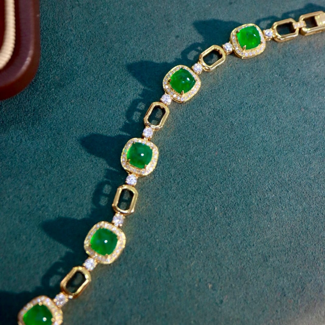 14k Gold 7.67 Ctw Vivid Green Natural Emerald & Diamond Bracelet - 4