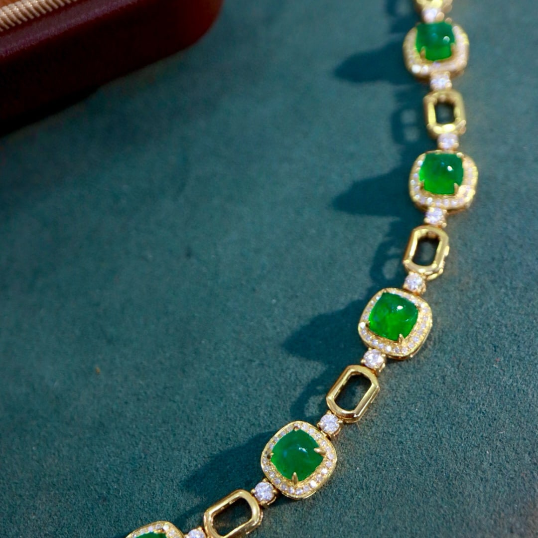 14k Gold 7.67 Ctw Vivid Green Natural Emerald & Diamond Bracelet - 5