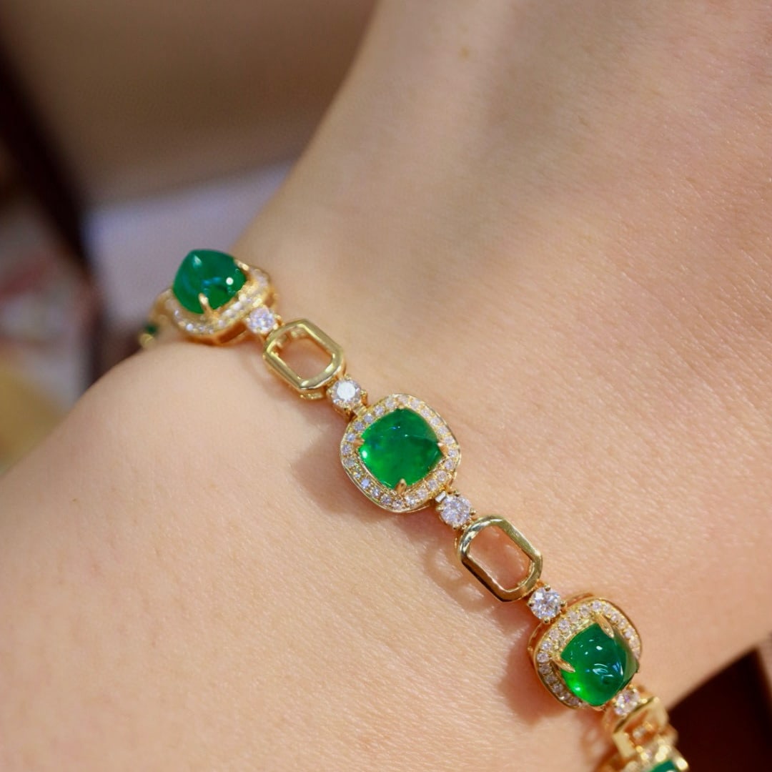 14k Gold 7.67 Ctw Vivid Green Natural Emerald & Diamond Bracelet - 8