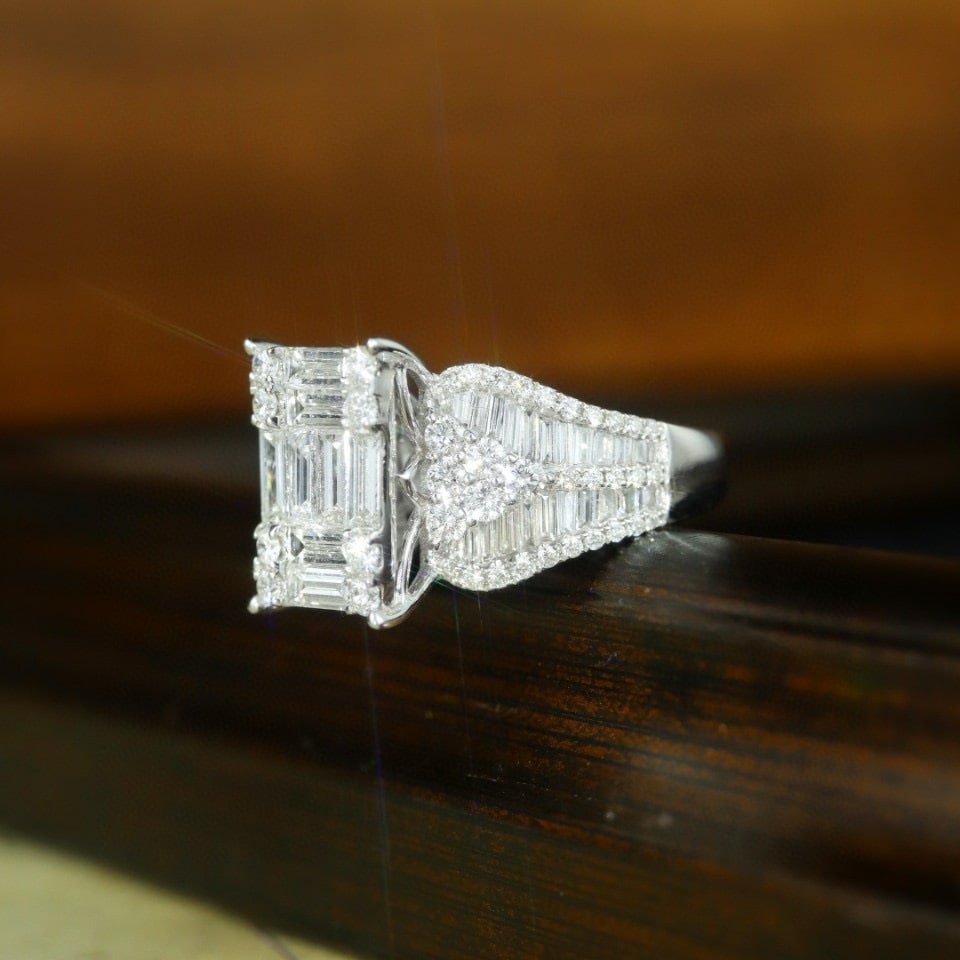 14k Gold 4.2 Ct Natural H Diamond Ring - 4