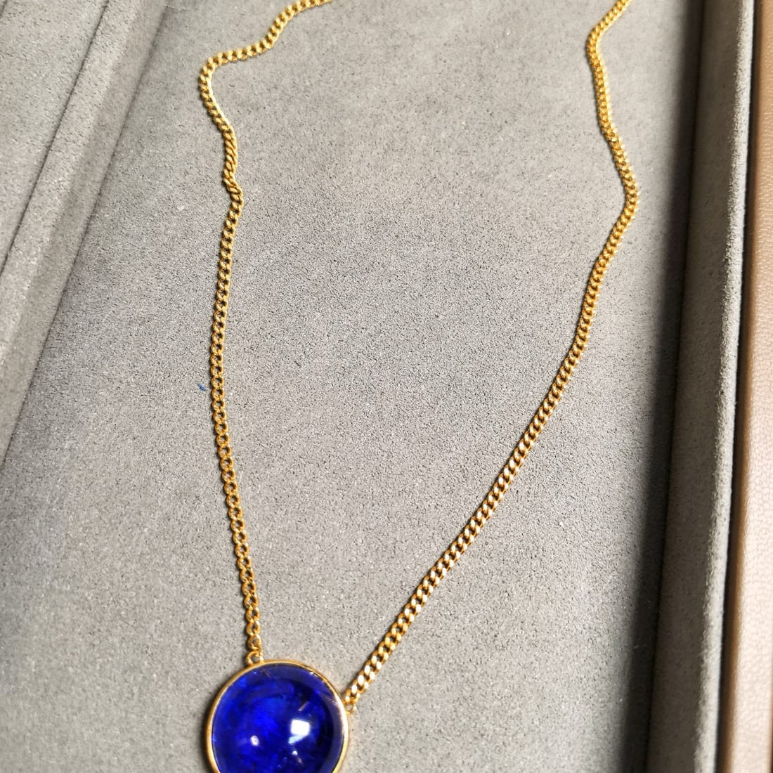 14k Gold 14.63 Ct Natural Tanzanite Necklace - 2