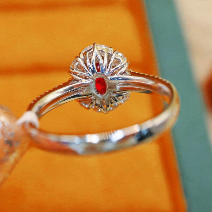 14k Gold 1.56 Ctw Natural Ruby & Diamond Ring - 4