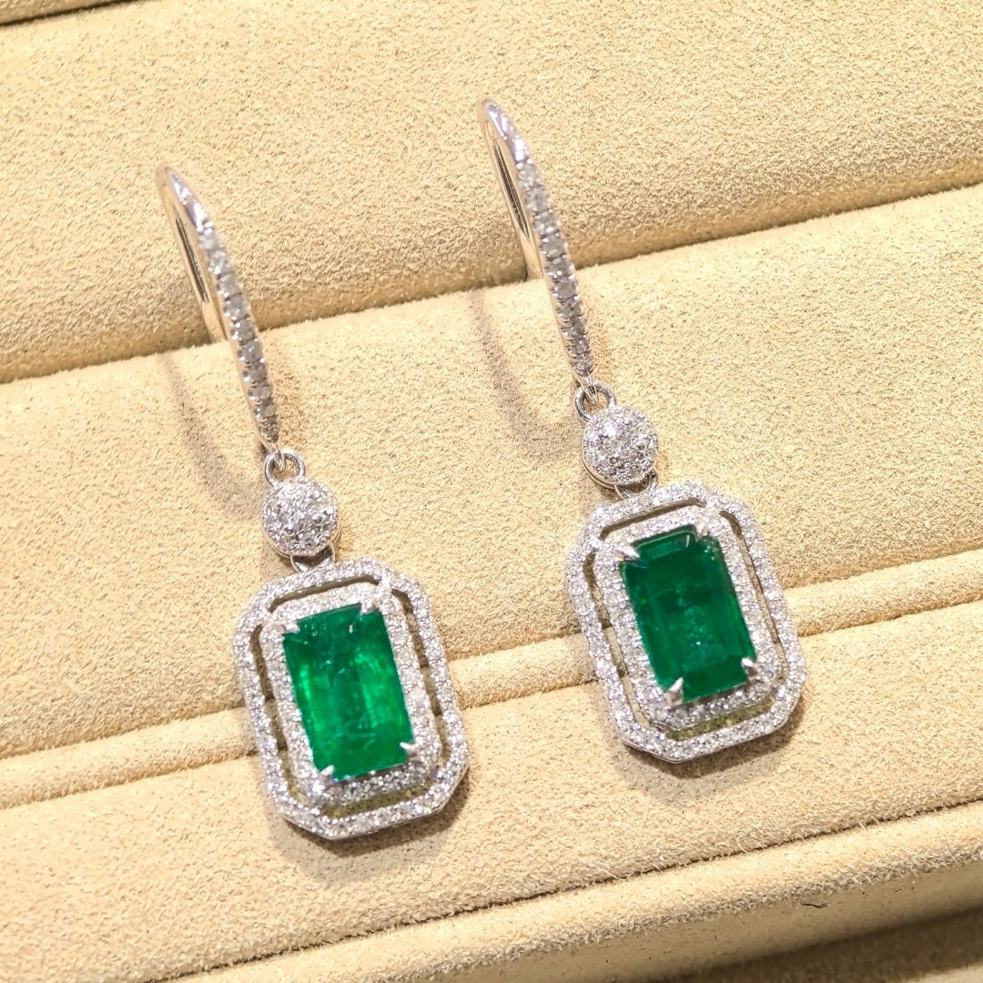 14k Gold 2.16 Ctw Vivid Green Natural Emerald & Diamond Earrings - 5