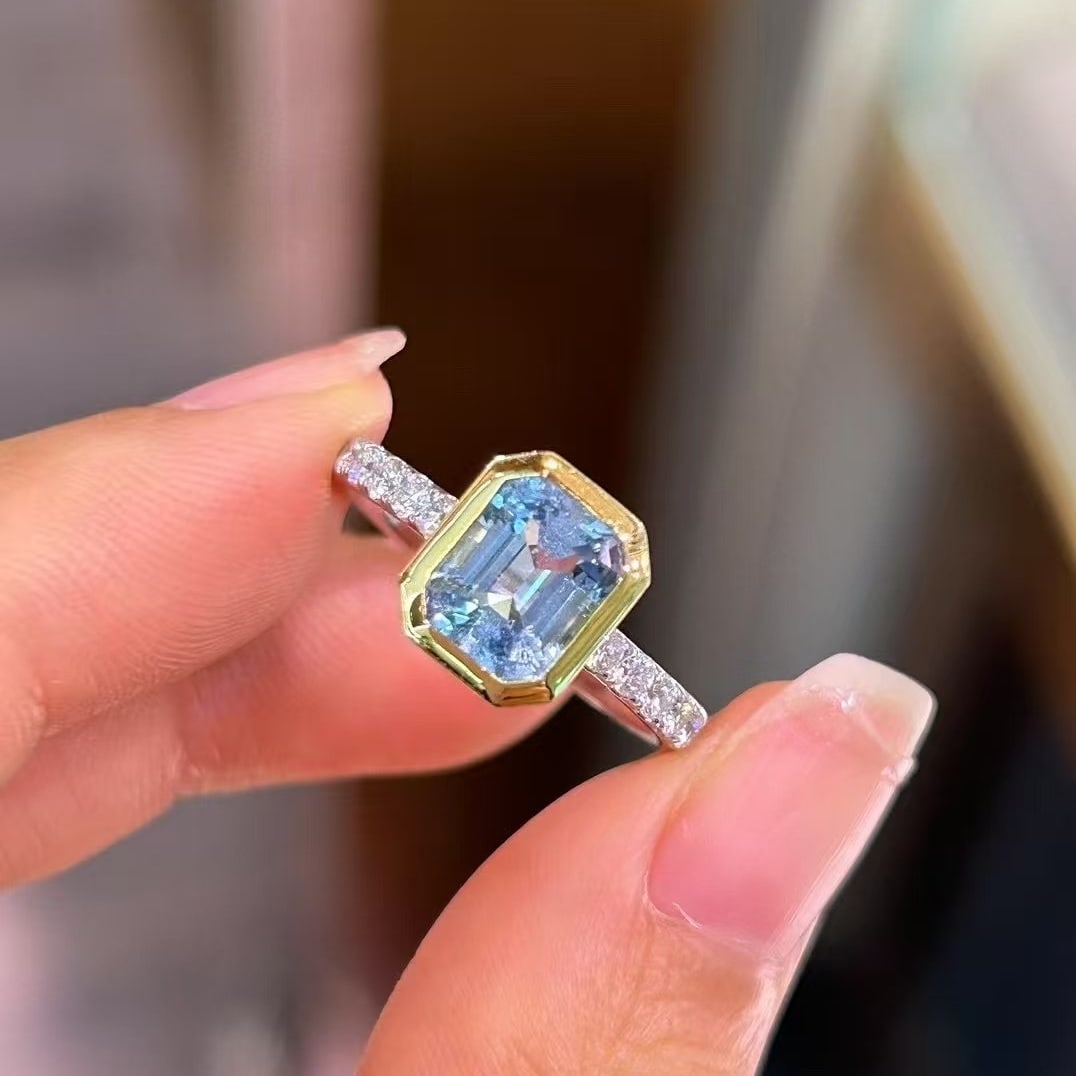 14k Gold 1.97 Ctw Natural Aquamarine & Diamond Ring: Ref:230954066 // gold content:14k gold // ring size:7. 25us // // main gemstone:aquamarine // shape:octagonal // carat weight:1. 61ct // color:blue // treatment:natural // // adjacent gemstone 2 : dia