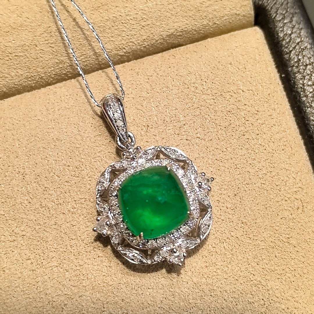 14k Gold 3.74 Ctw Vivid Green Natural Emerald & Diamond Pendant( Without Chain ) - 2