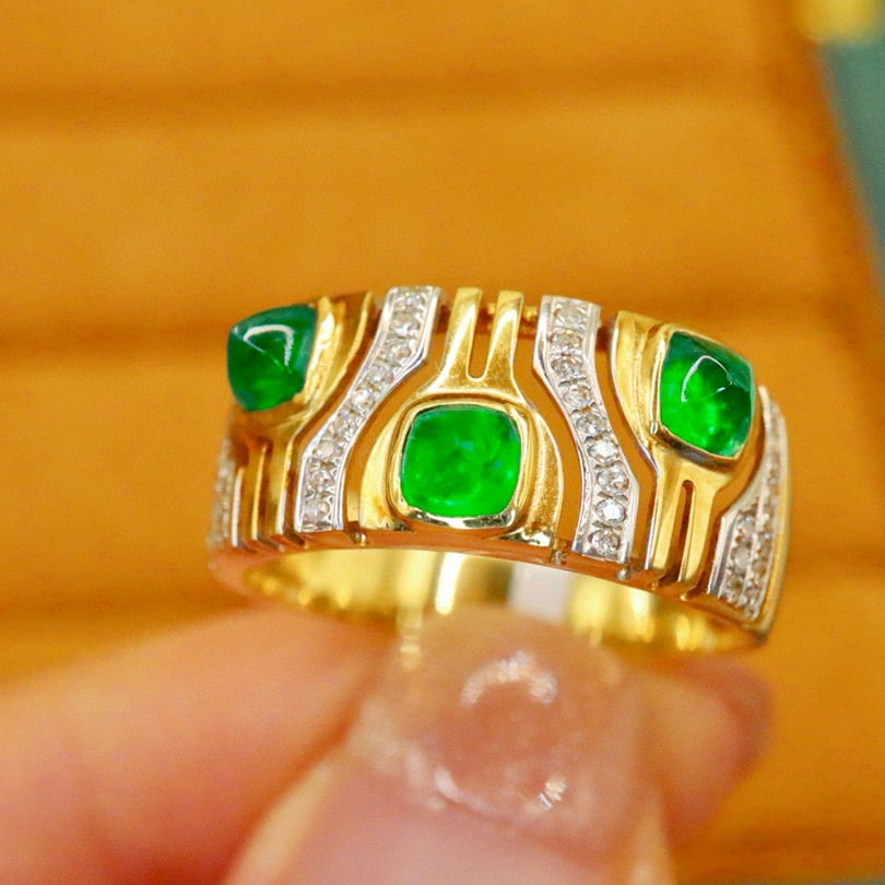 14k Gold 0.97 Ctw Vivid Green Natural Emerald & Diamond Ring - 3