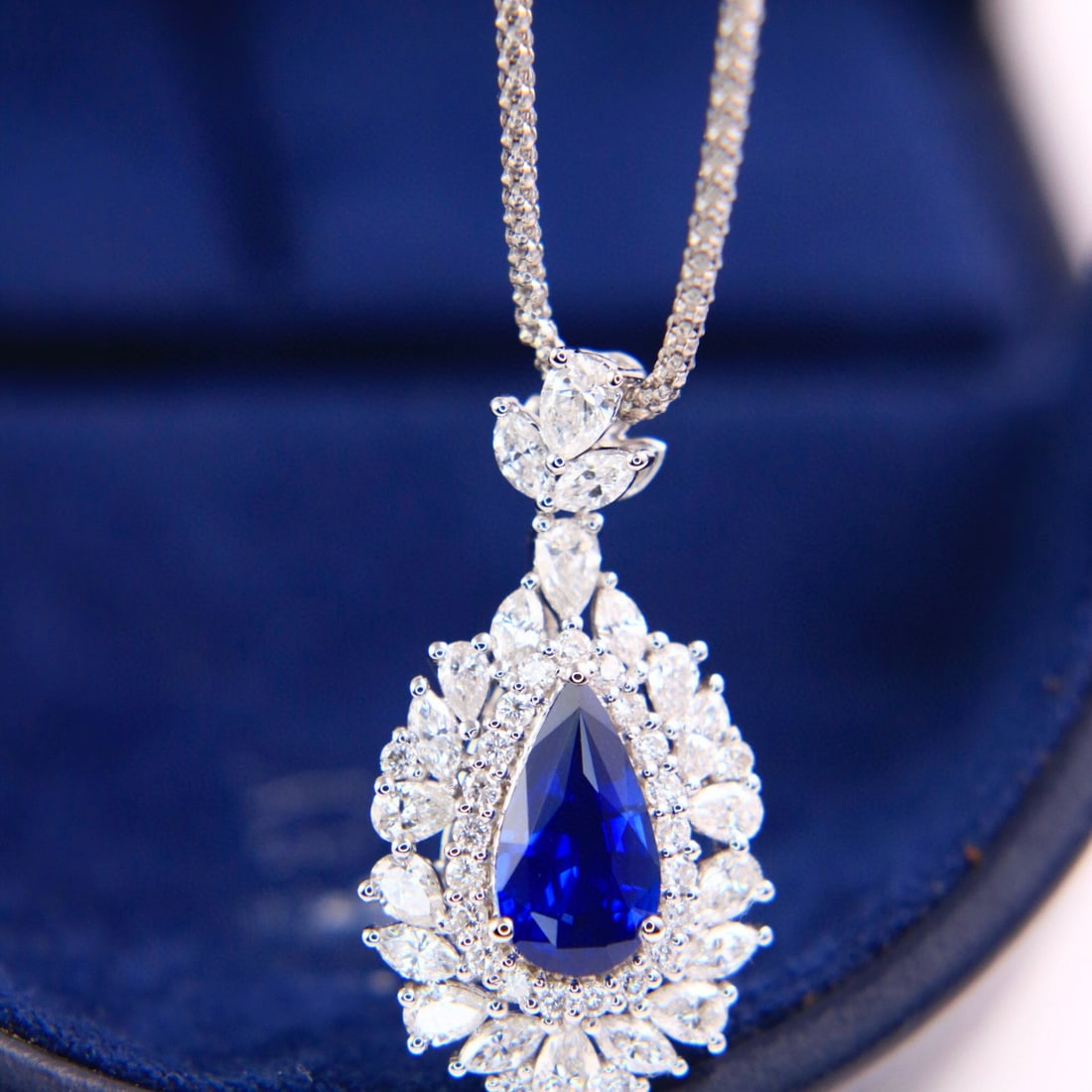 14k Gold 3.09 Ctw Natural Sapphire & Diamond Pendant( Without Chain ): Ref:230954085 // gold content:14k gold // main gemstone:sapphire // shape:pear // carat weight:1. 69ct // color:royal blue // treatment:natural // // adjacent gemstone 2 : diamond // shape:multiply //