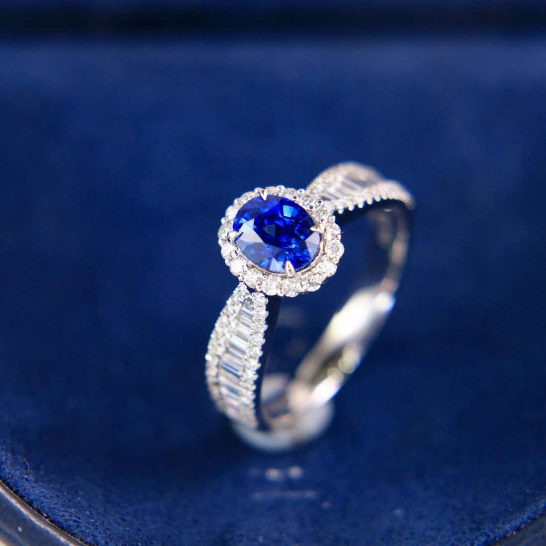 14k Gold 1.73 Ctw Natural Sapphire & Diamond Ring - 6