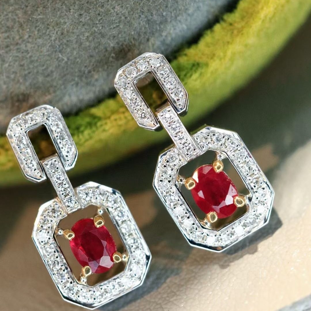14k Gold 0.48 Ctw Vivid Red Natural Ruby & Diamond Earrings: Ref:230954126 // gold content:14k gold // main gemstone:ruby // shape:oval // carat weight:0. 3ct // color:vivid red // treatment:natural // // adjacent gemstone 2 : diamond // shape:round // carat