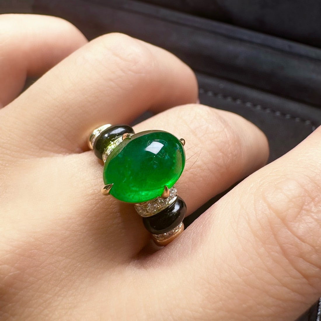 14k Gold 4.88 Ctw Vivid Green Natural Emerald & Diamond Ring - 4