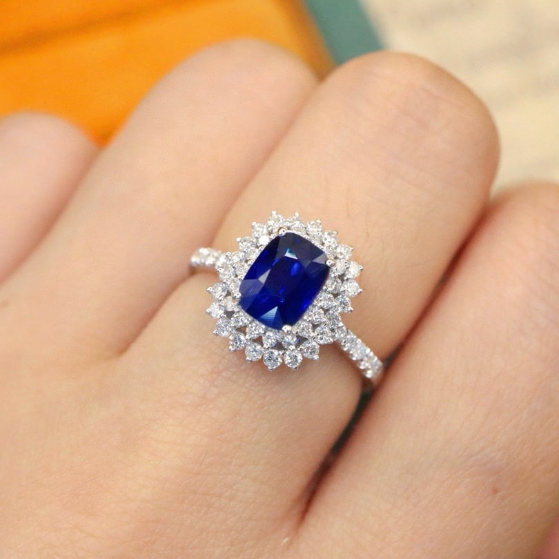 14k Gold 2.06 Ctw Natural Sapphire & Diamond Ring - 5