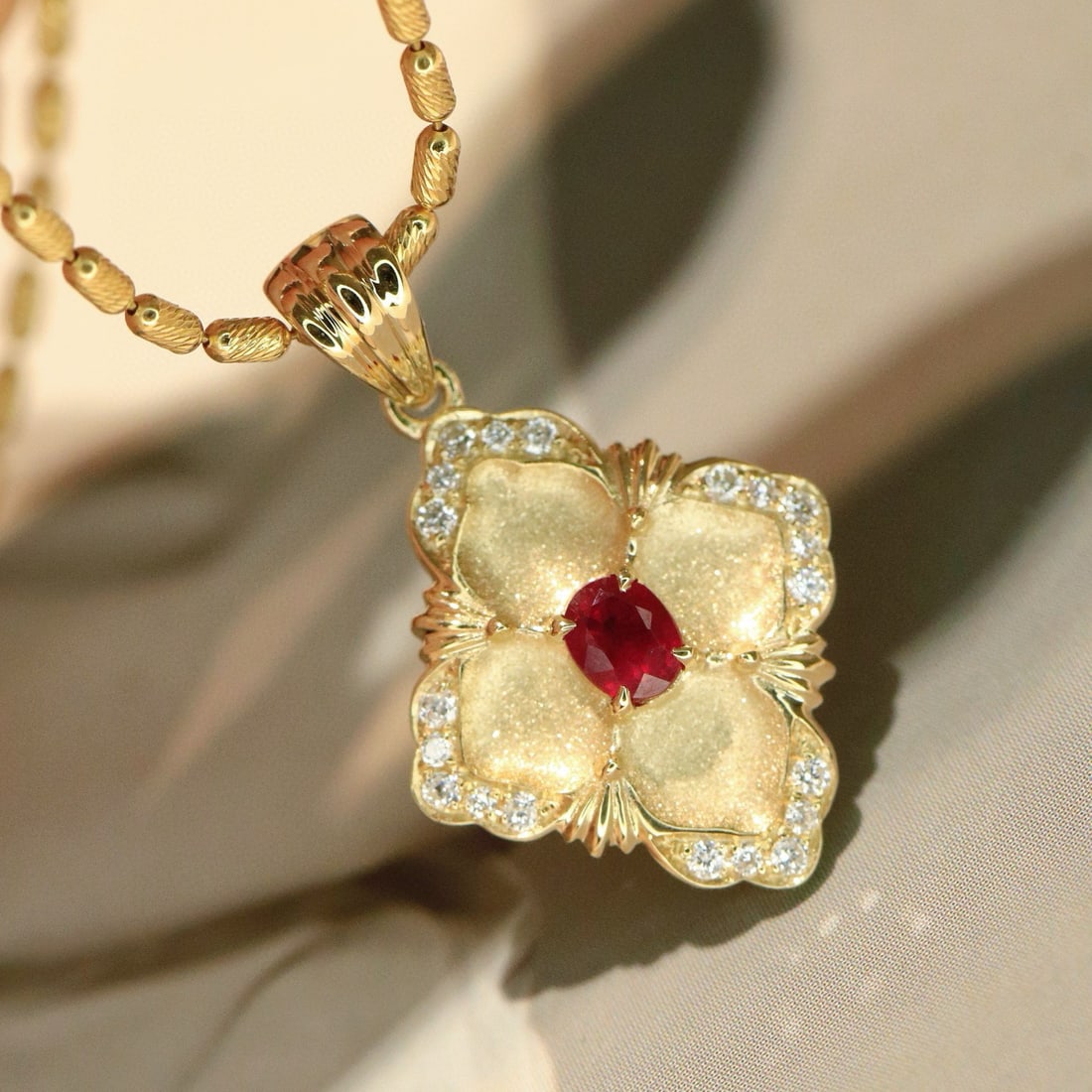 14k Gold 0.29 Ctw Vivid Red Natural Ruby & Diamond Pendant( Without Chain ) - 3