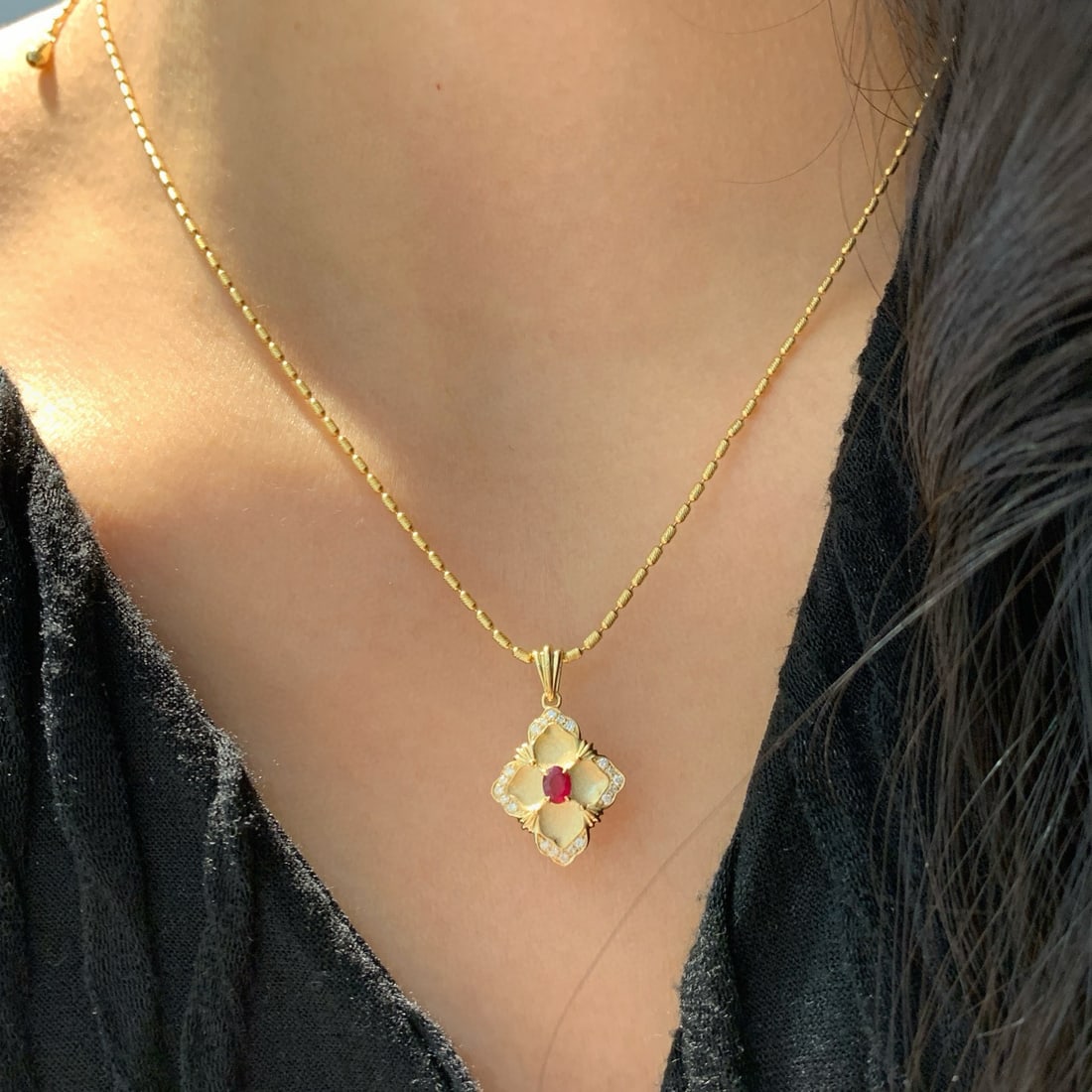 14k Gold 0.29 Ctw Vivid Red Natural Ruby & Diamond Pendant( Without Chain ) - 8