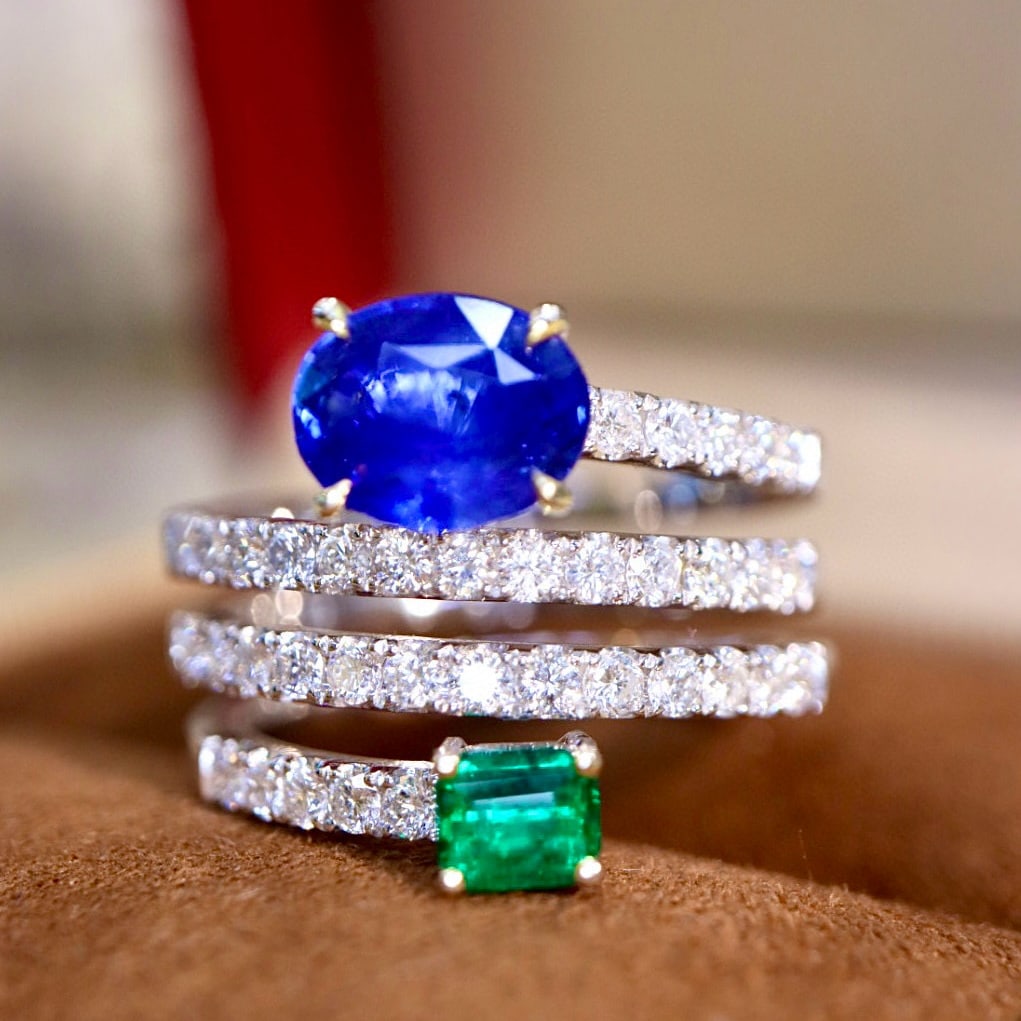 14k Gold 2.11 Ctw Natural Sapphire & Emerald Ring - 5