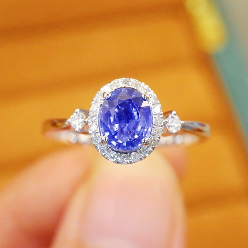 14k Gold 1.01 Ctw Natural Sapphire & Diamond Ring: Ref:230954179 // gold content:14k gold // ring size:7. 25us // // main gemstone:sapphire // shape:oval // carat weight:0. 87ct // color:blue // treatment:natural // // adjacent gemstone 2 : diamond //